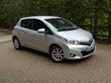 LEFT HAND DRIVE FRENCH REGISTERED TOYOTA YARIS 3 VVTi. VERY LOW MILEAGE